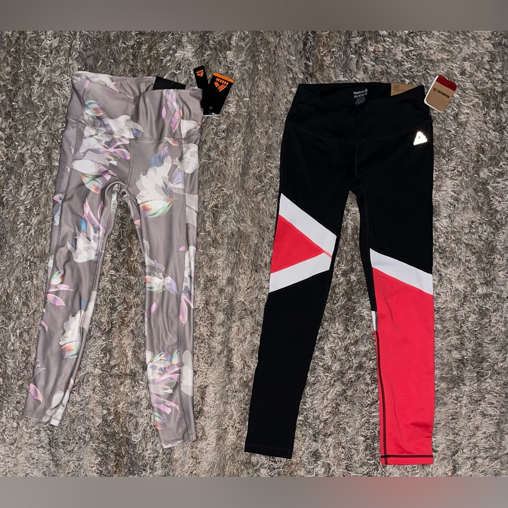 Women activewear leggings size small Reebok 
NWT